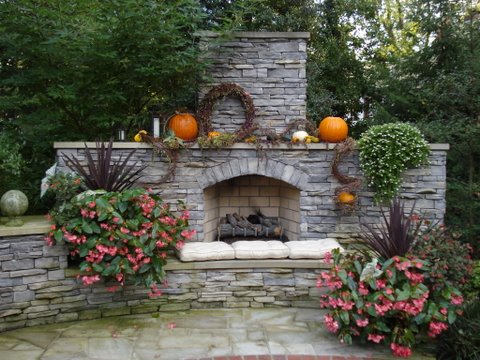 Fall landscape architecture accents in Louisville, Kentucky
